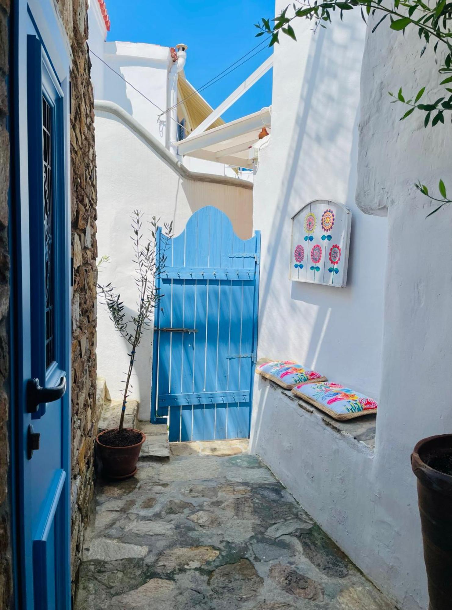 Lemonstello Kythnos Holiday home *
